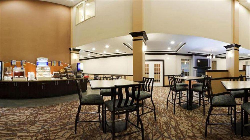 Holiday Inn Express Hotel & Suites Hamburg By Ihg Bagian luar foto