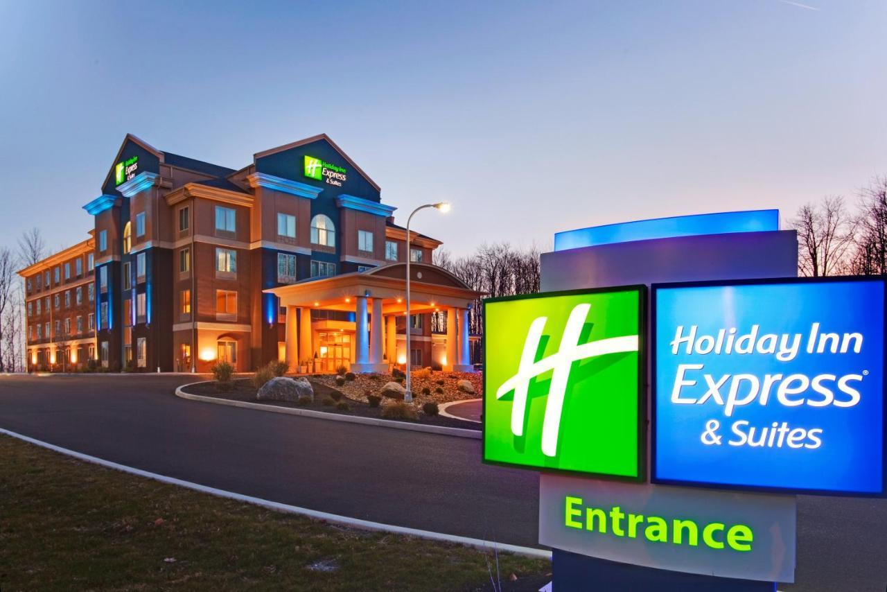 Holiday Inn Express Hotel & Suites Hamburg By Ihg Bagian luar foto