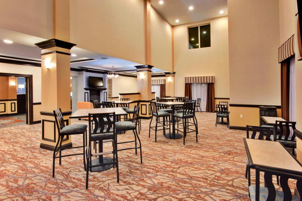 Holiday Inn Express Hotel & Suites Hamburg By Ihg Bagian luar foto
